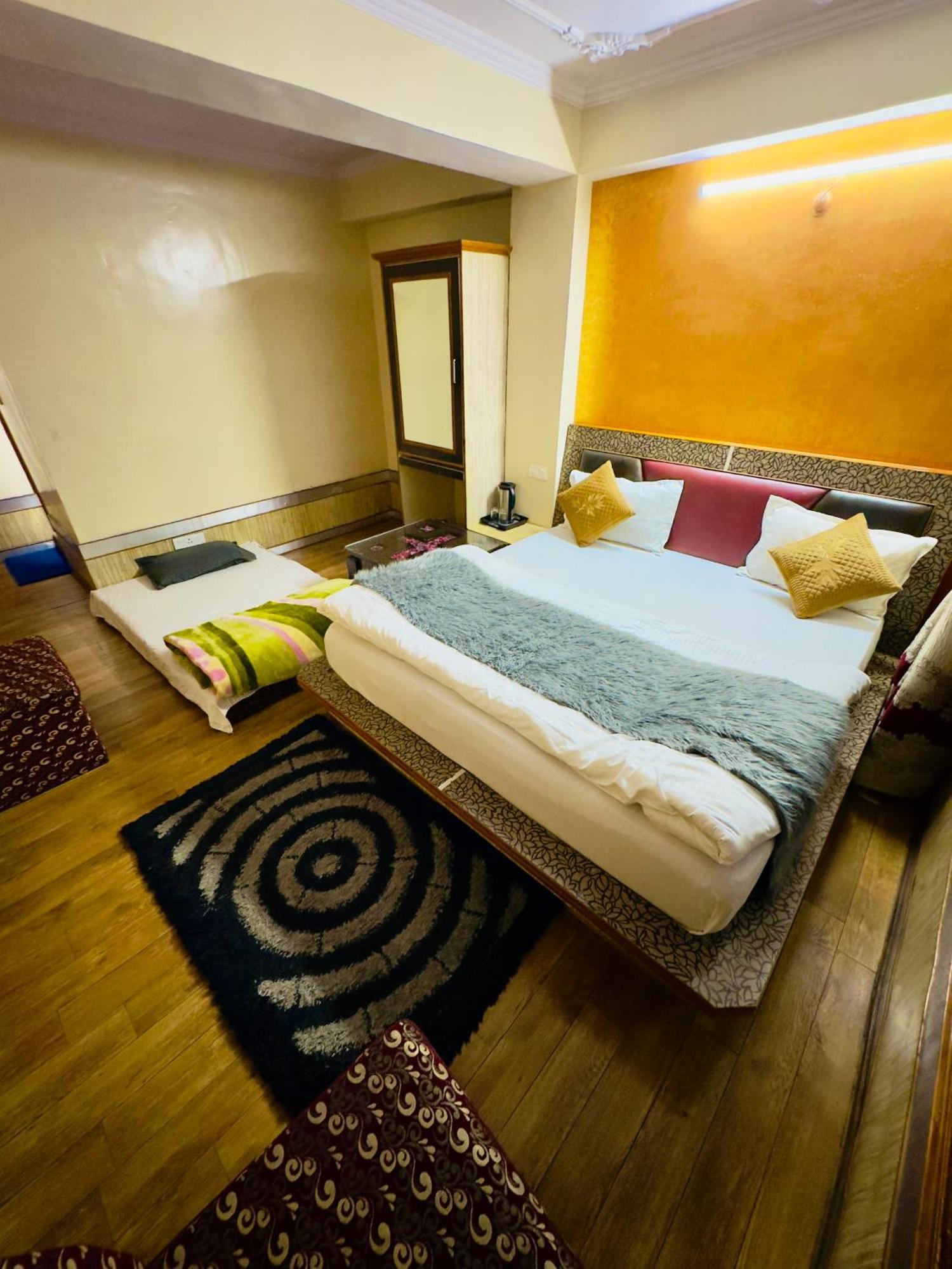 Hotel Apple Regency Shimla Exterior foto